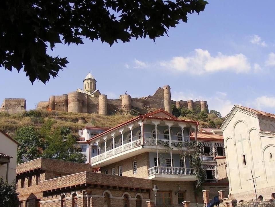 Q&B House Hotell Tbilisi Eksteriør bilde