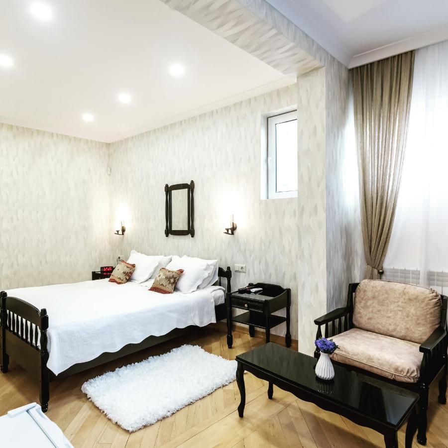 Q&B House Hotell Tbilisi Eksteriør bilde