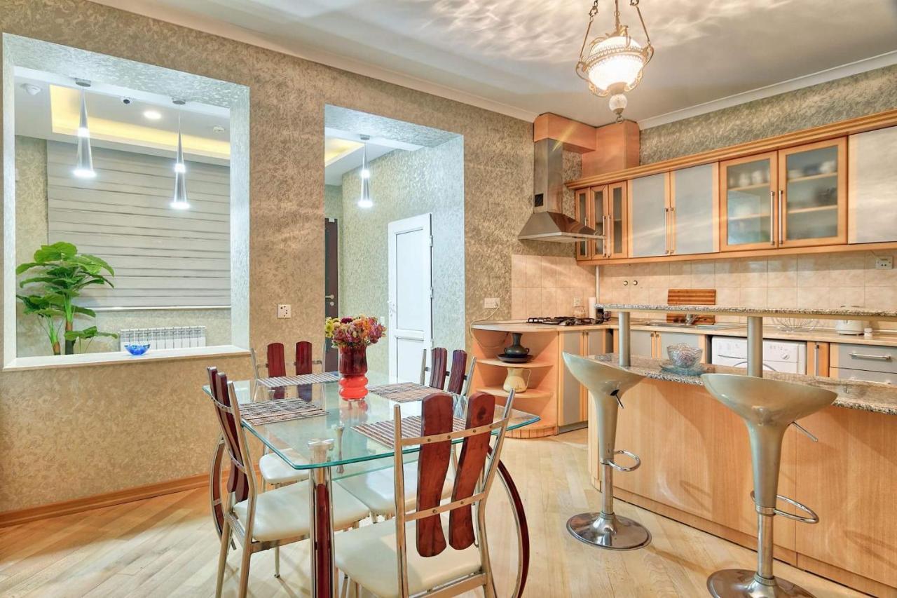 Q&B House Hotell Tbilisi Eksteriør bilde