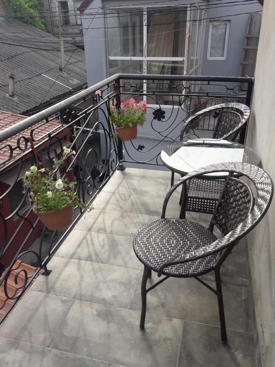 Q&B House Hotell Tbilisi Eksteriør bilde