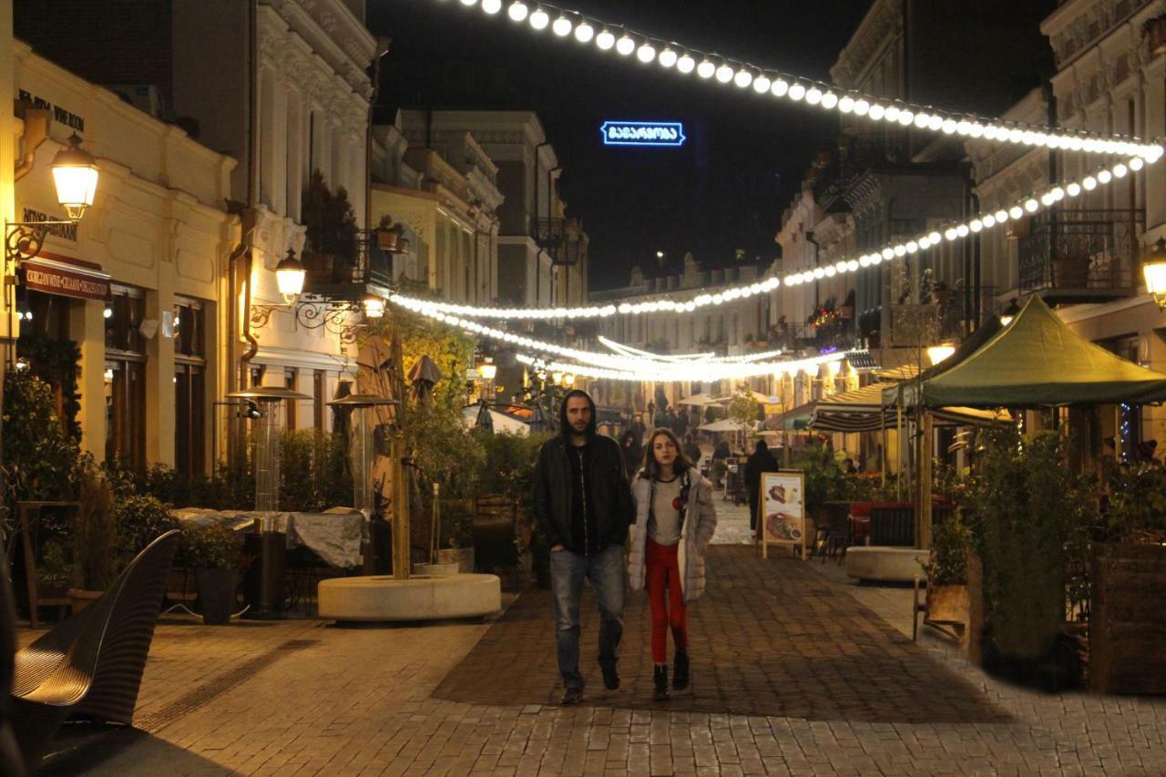 Q&B House Hotell Tbilisi Eksteriør bilde