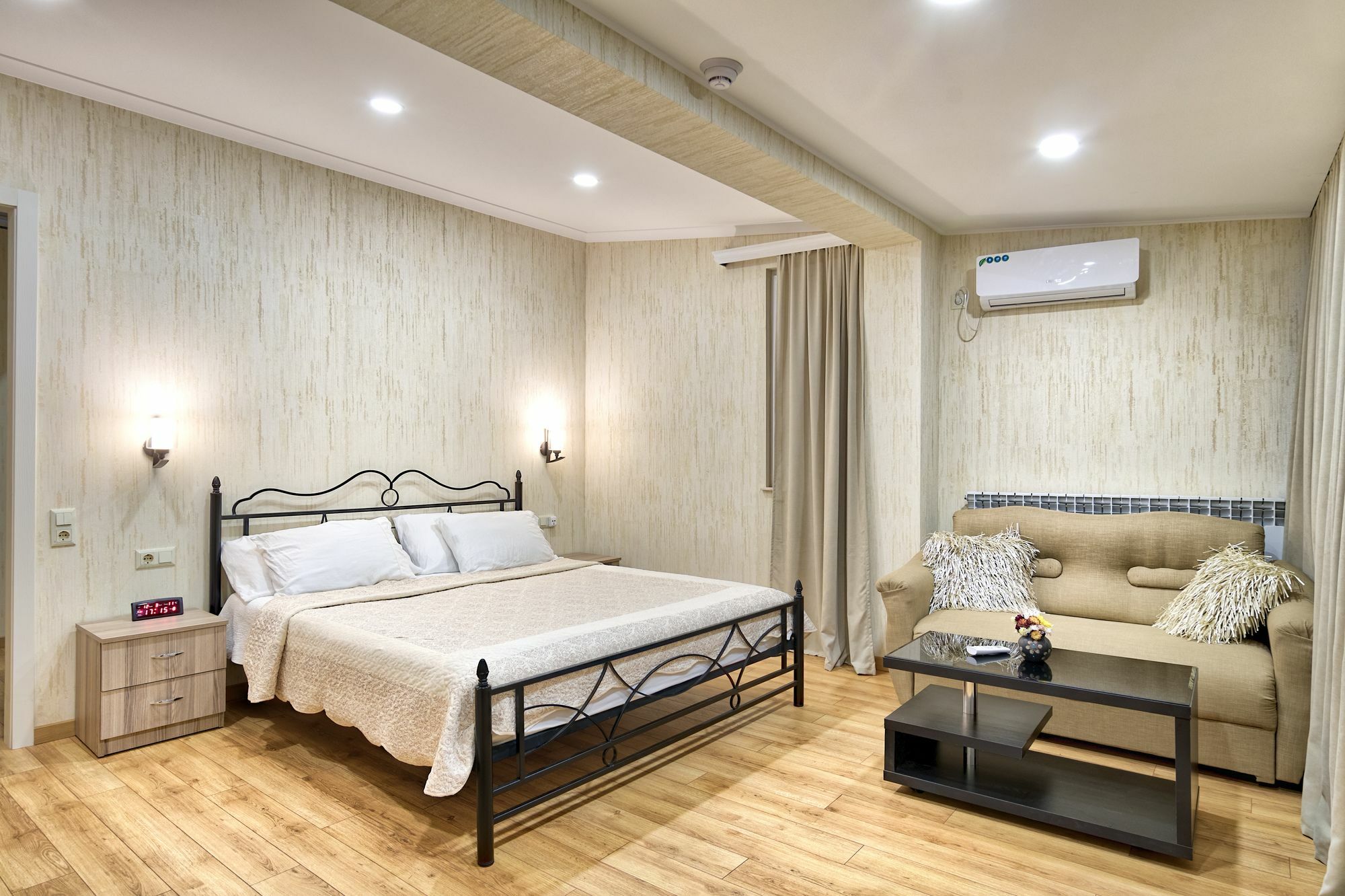 Q&B House Hotell Tbilisi Eksteriør bilde