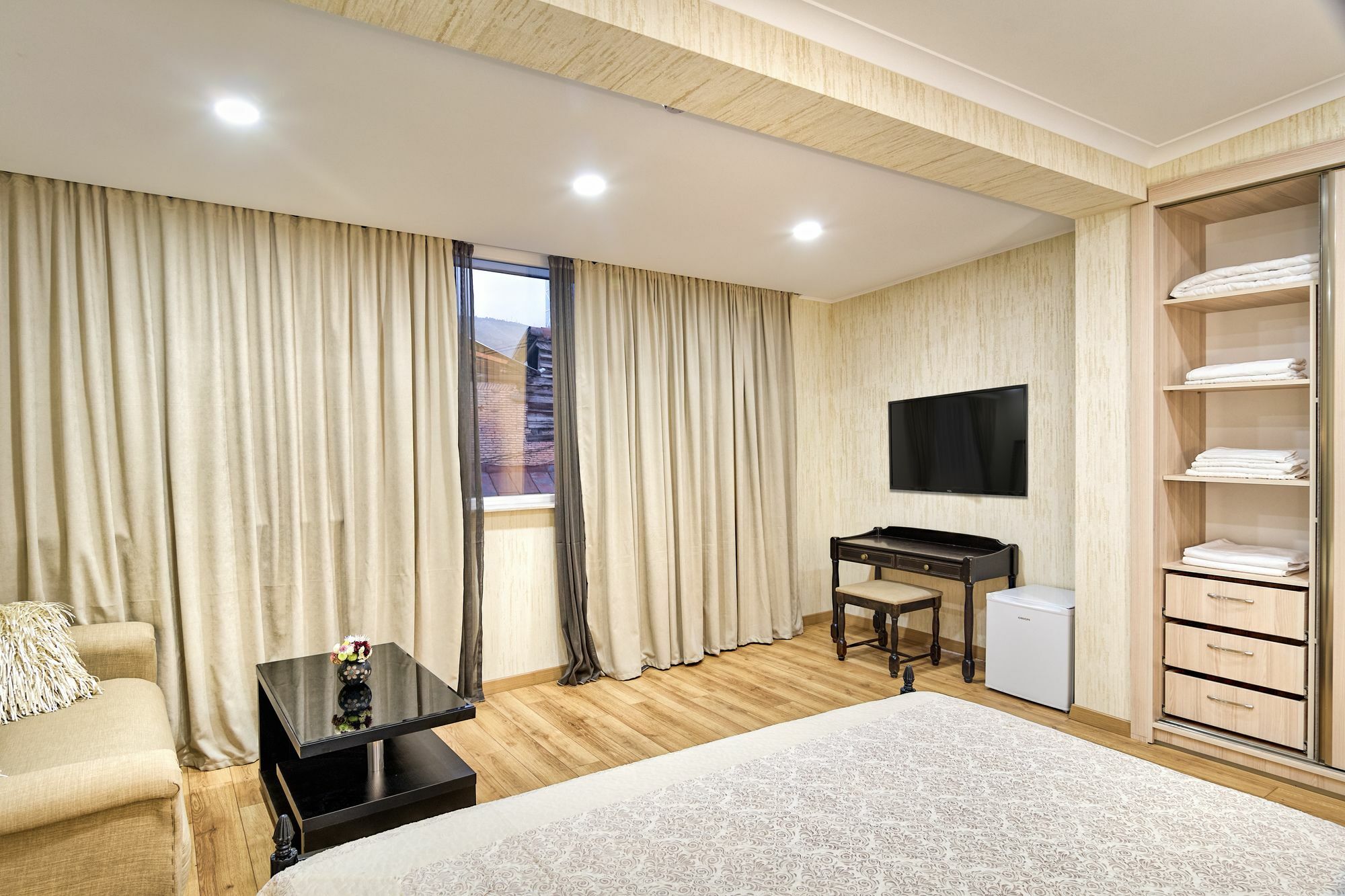 Q&B House Hotell Tbilisi Eksteriør bilde