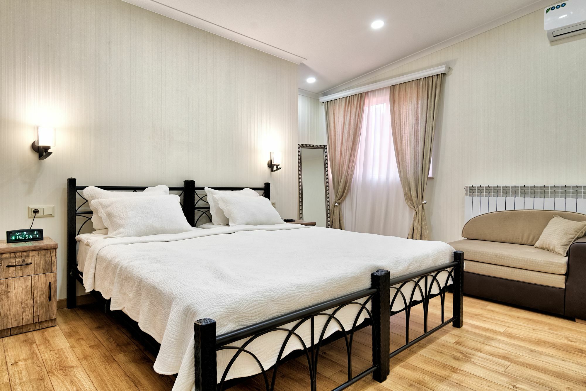 Q&B House Hotell Tbilisi Eksteriør bilde